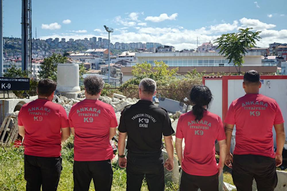 Trabzon&rsquo;da arama kurtarma ekiplerine K-9 eğitimi