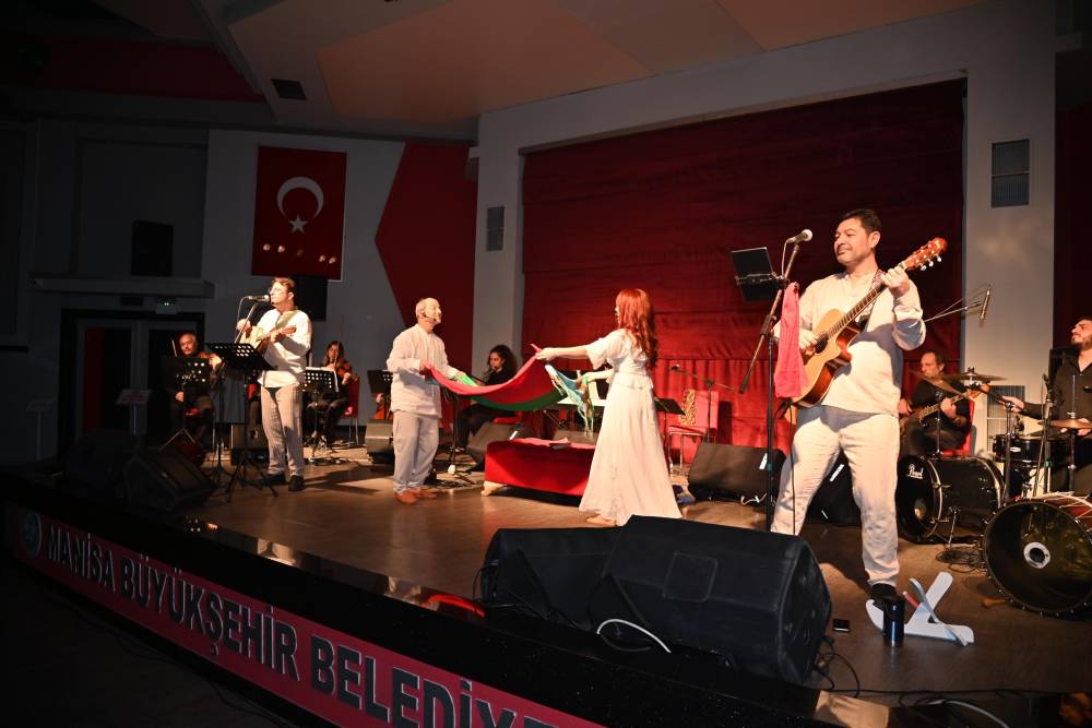 Manisa, Nazım Hikmet’i Bedreddin Oratoryosu ile andı