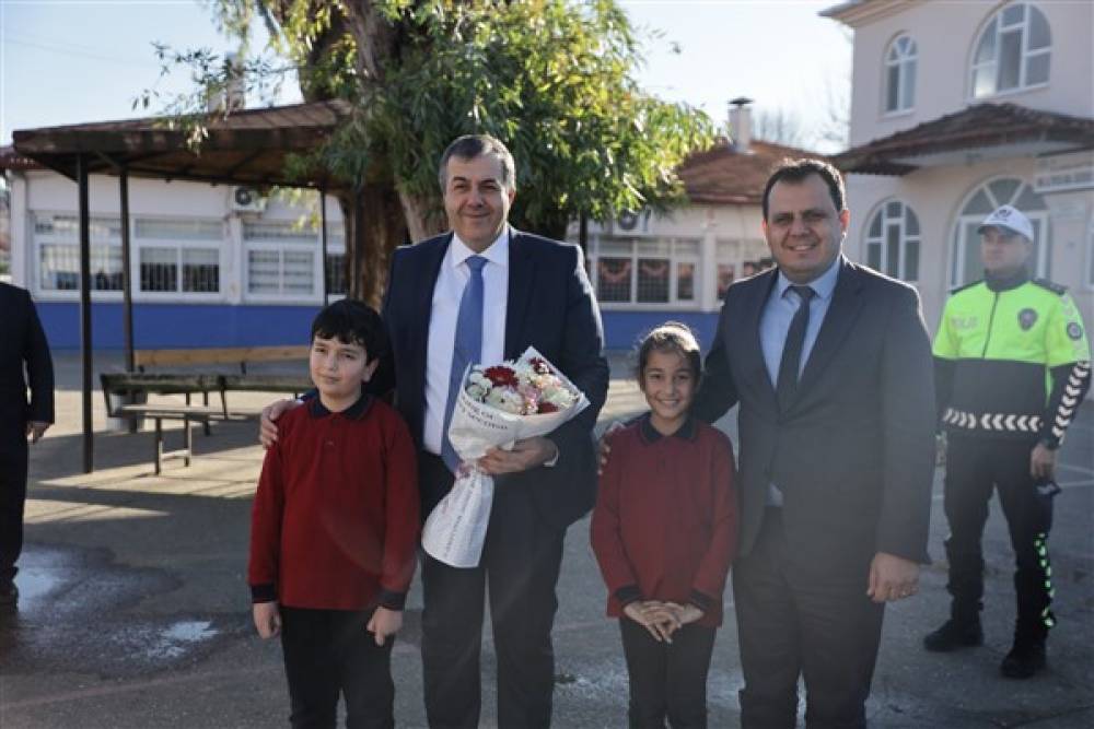 Başkan Durmuş, karne törenine katıldı