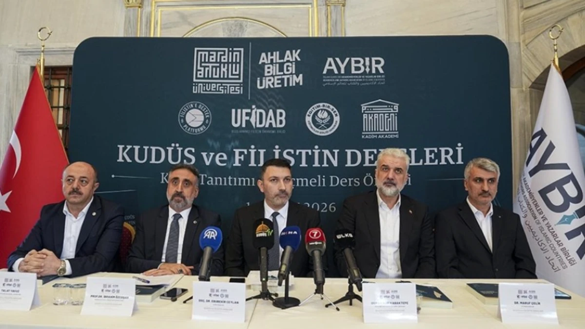 İstanbul'da Kud&uuml;s ve Filistin Dersleri kitabının tanıtımı yapıldı