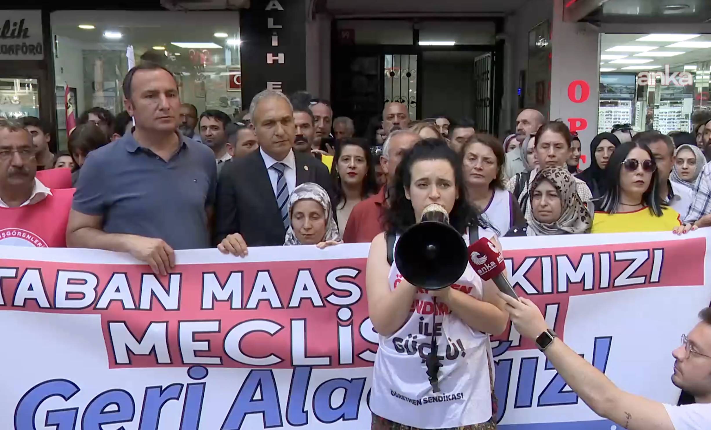 Osmanlı d&ouml;neminden bug&uuml;ne 400 yıllık ticaret mirası: Mısır &Ccedil;arşısı
