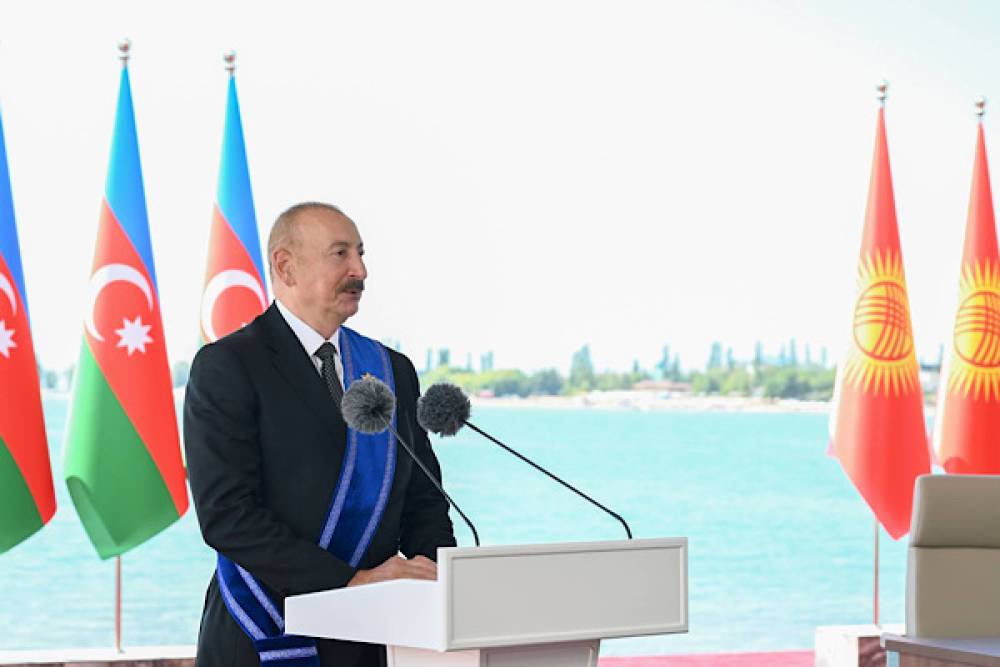 Aliyev, eski Ukrayna Cumhurbaşkanı Yuş&ccedil;enko ile g&ouml;r&uuml;şt&uuml;