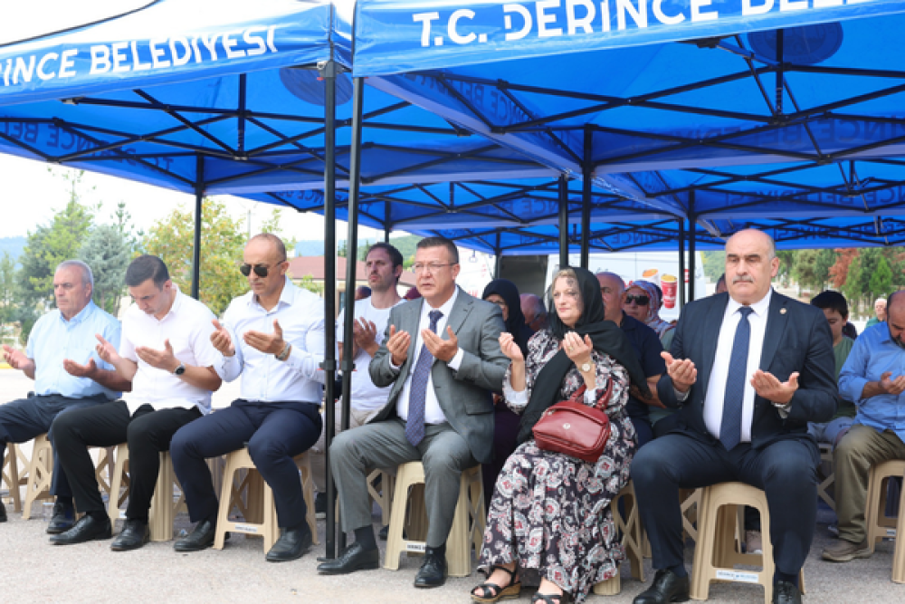 Derince&rsquo;de 17 Ağustos deprem şehitleri dualarla anıldı