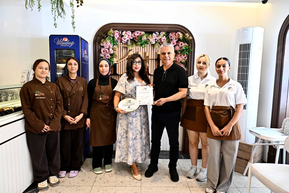Muratpaşa&rsquo;da Gold Town Gıda G&uuml;venliği ve Hijyen Sertifikası yaygınlaşıyor