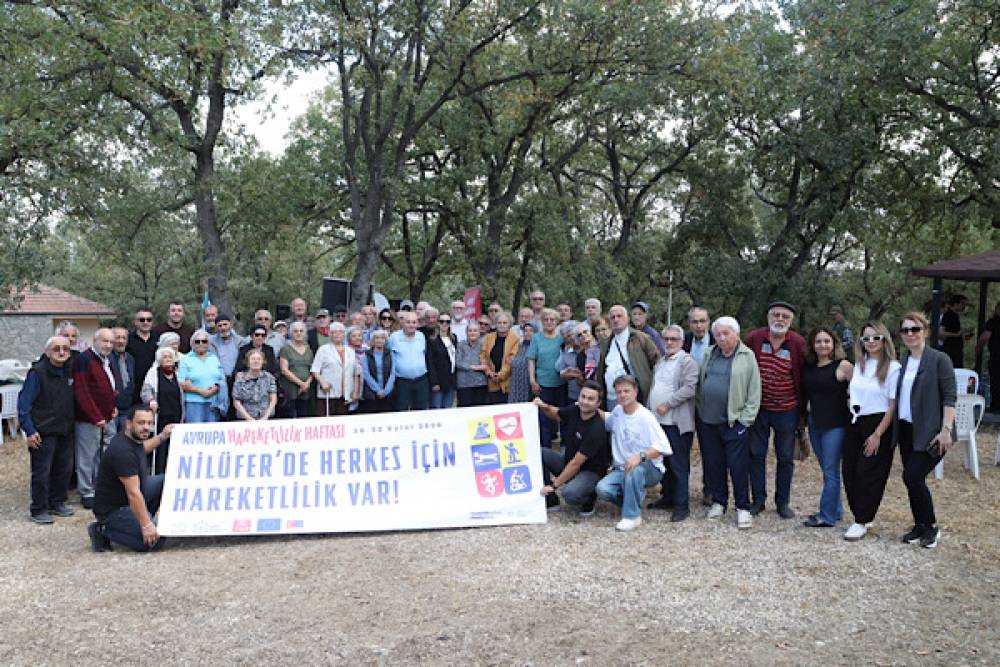 Nil&uuml;fer&rsquo;de huzurevi sakinleri yaza veda pikniğinde buluştu