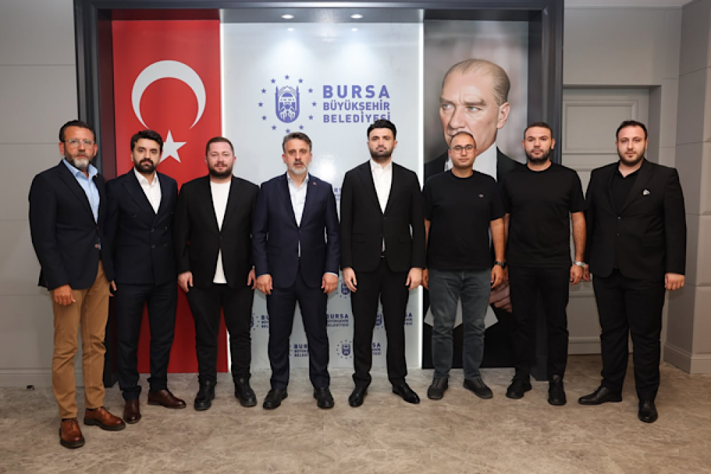  B&uuml;y&uuml;kşehir'den Bursaspor'a yeni sponsorluk desteği