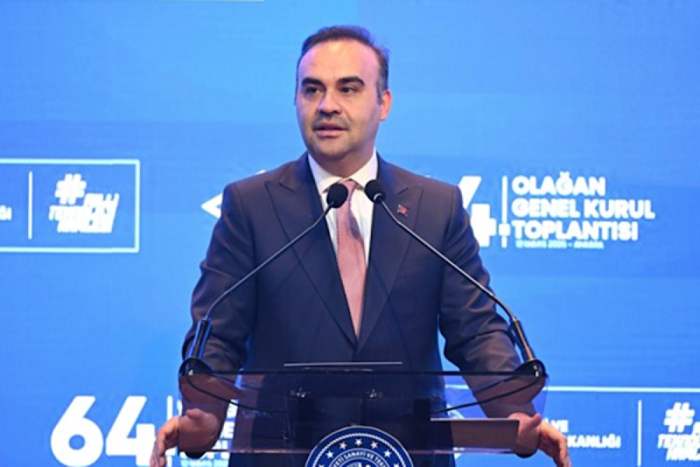 Kacır, T&uuml;rkiye Stajları Programı kapsamındaki gen&ccedil;lerle buluştu
