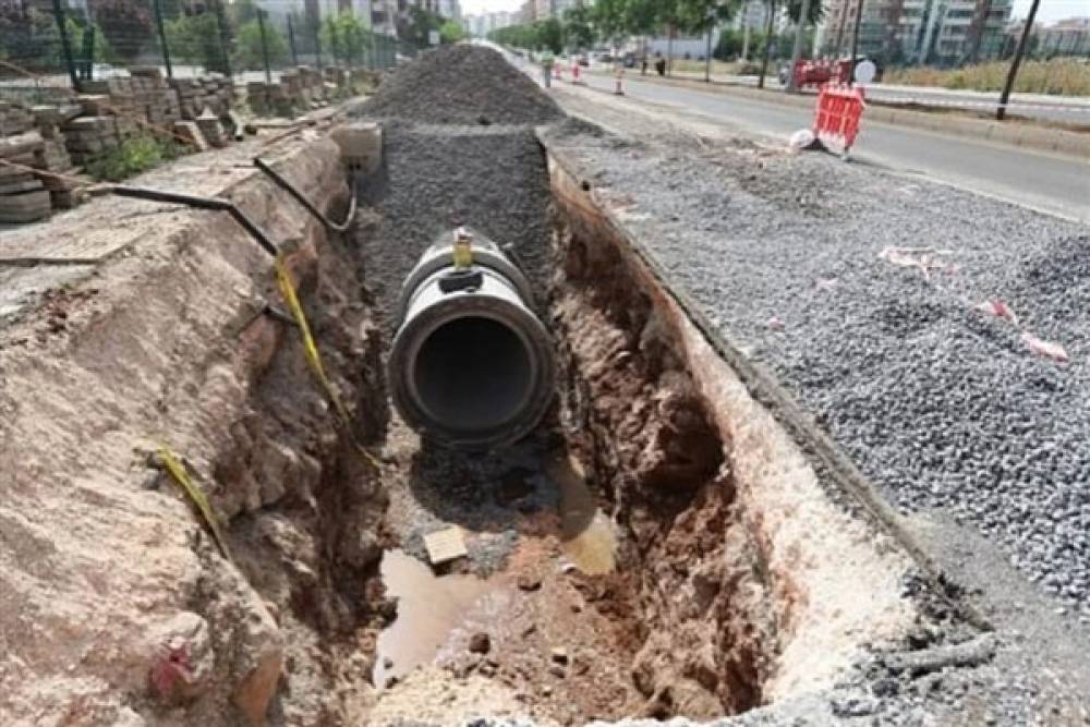 Diyarbakır Büyükşehir Belediyesi, altyapı yatırımlarına devam ediyor