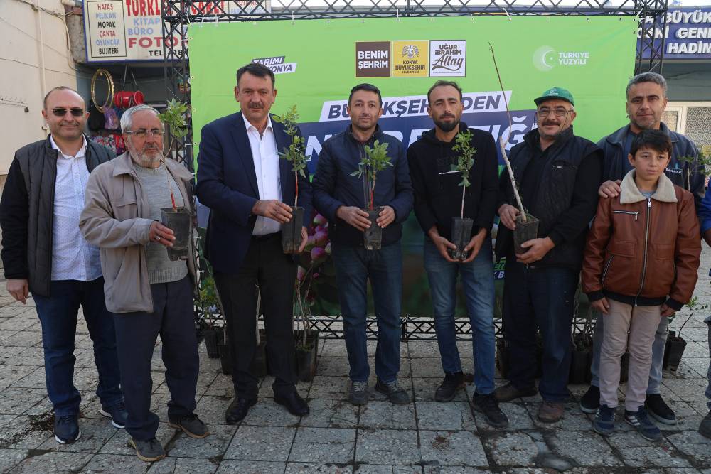 Başkan Altay: Antep fıstığı fidanı desteğinde bulunduk