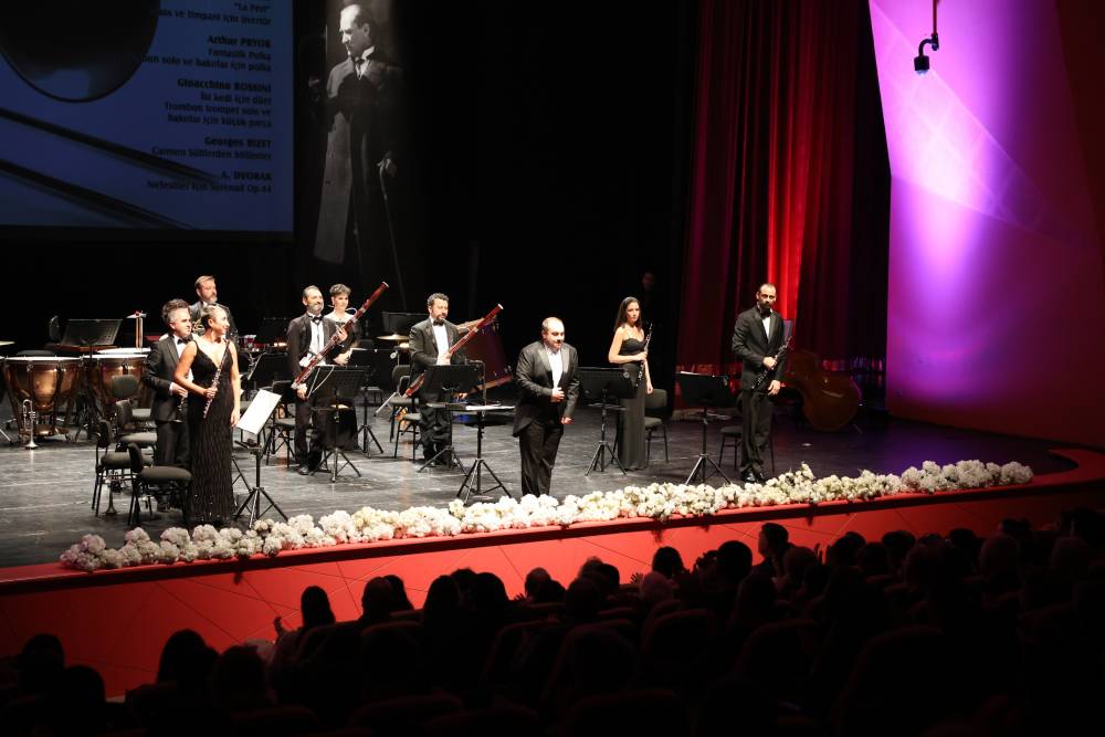 Eskişehir Büyükşehir Belediyesi Senfoni Orkestrası konser gerçekleştirdi