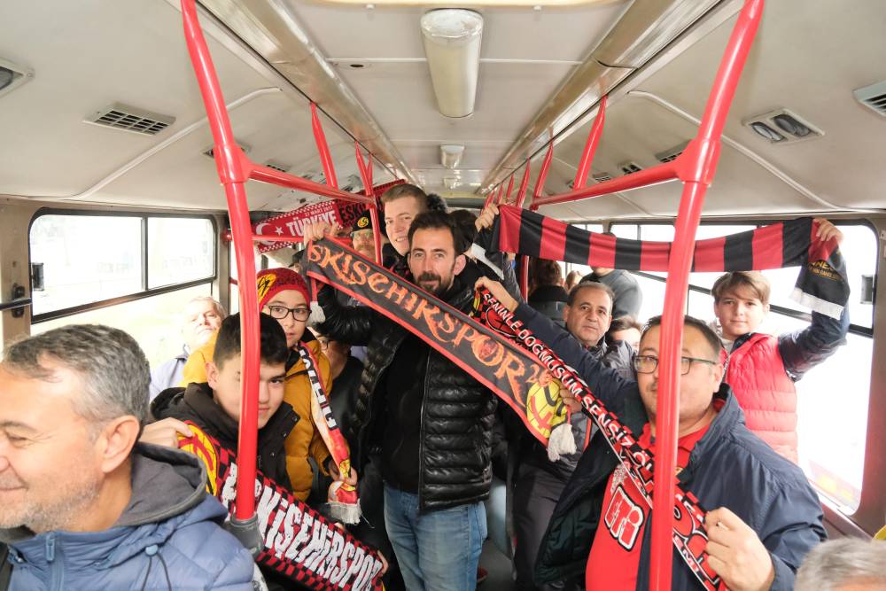 Eskişehir Büyükşehir Belediyesinden Eskişehirspor’a destek