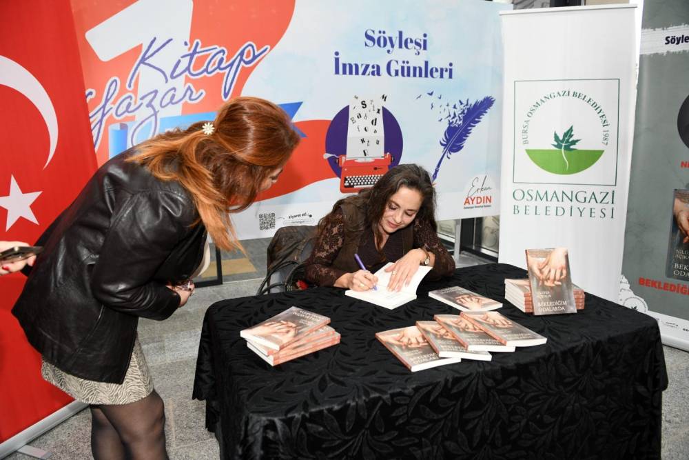 1 Kitap 1 Yazar Buluşmaları’nın konuğu, yazar Nilüfer Açıkalın oldu