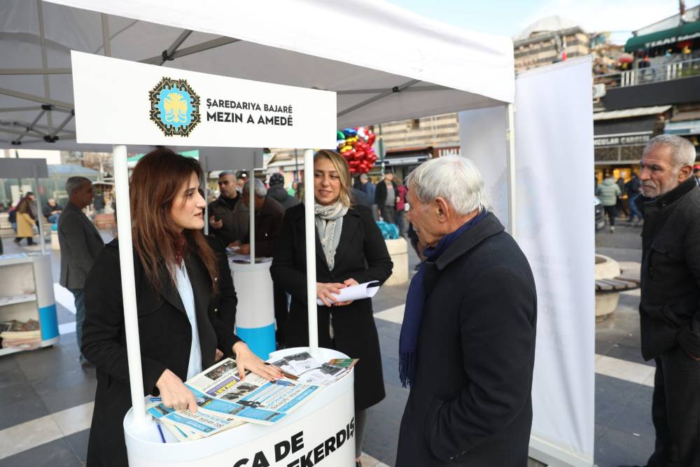 Diyarbakır Büyükşehir Belediyesi, vatandaşların talep ve önerilerini dinliyor