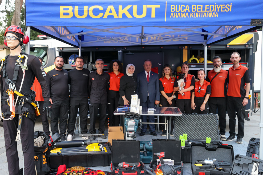 Buca'da depreme karşı bilin&ccedil;lendirme paneli
