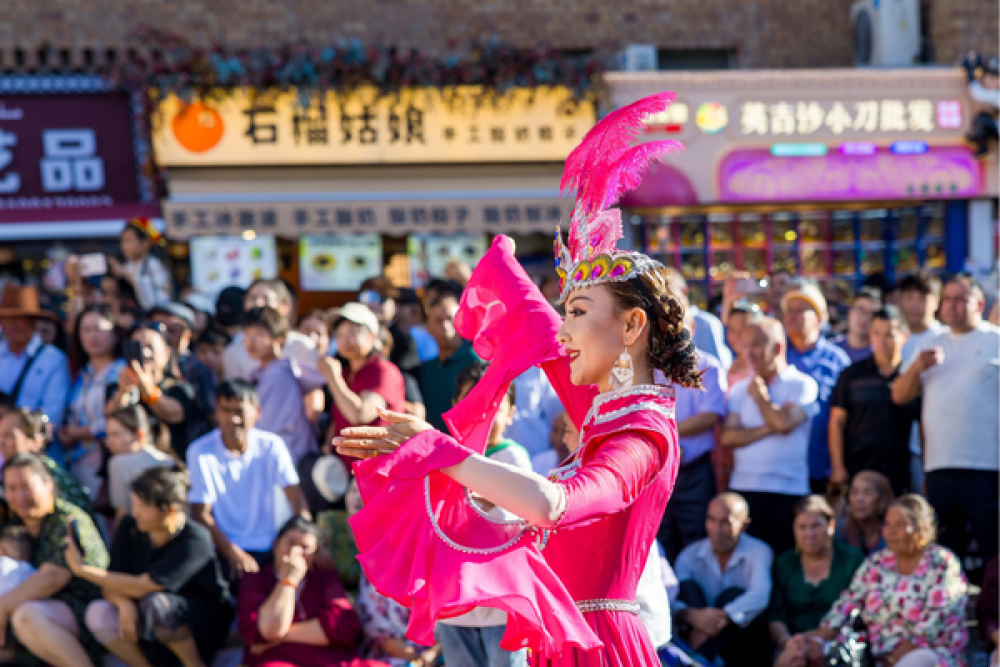 4'&uuml;nc&uuml; Xinjiang İnsan Hakları Gelişimi Sempozyumu d&uuml;zenlendi