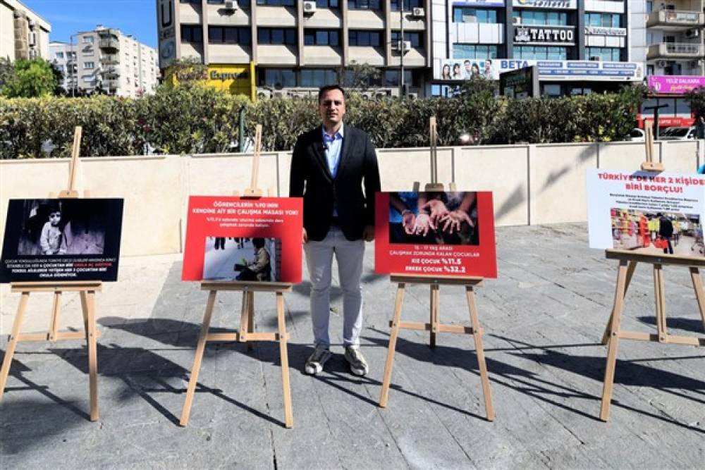 Bornova'da yoksullukla mücadele için farkındalık sergisi