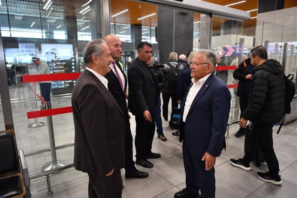 Başkan Büyükkılıç’tan Kayseri Havalimanı Yeni Terminal Binası’na ziyaret