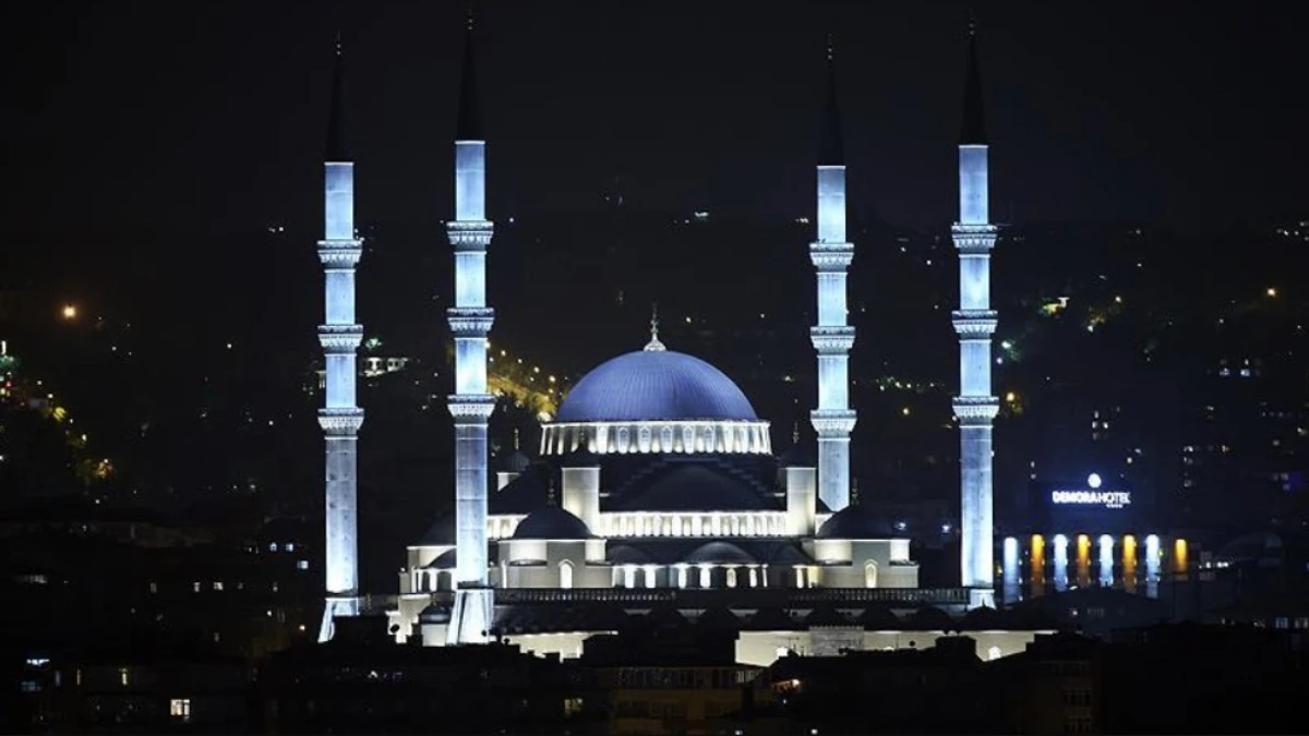 Akşam ezanı ka&ccedil;ta okunuyor İstanbul 19 Şubat 2026: İftara ne kadar kaldı?