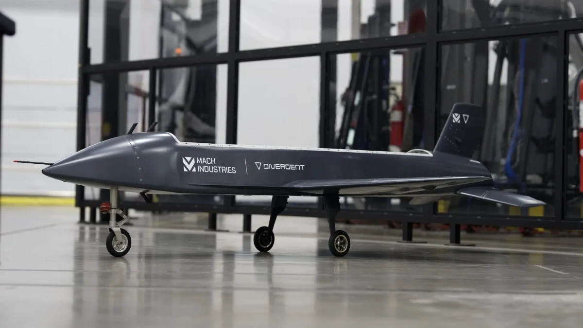 Savunmada &uuml;retim devrimi: 71 g&uuml;nde otonom saldırı u&ccedil;ağı &uuml;retildi