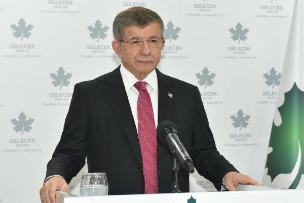 Davutoğlu’ndan İmamoğlu’nun eşine geçmiş olsun telefonu