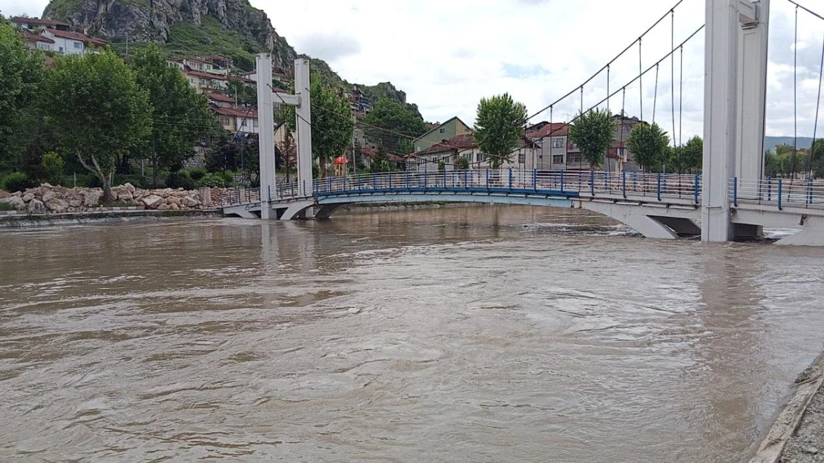 Mayısta T&uuml;rkiye'de 214 şiddetli meteorolojik olay yaşandı