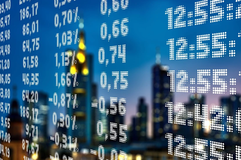 H&uuml;rm&uuml;z belirsizliği petrol&uuml; y&uuml;kseltti, tahvil faizleri piyasaları baskıladı