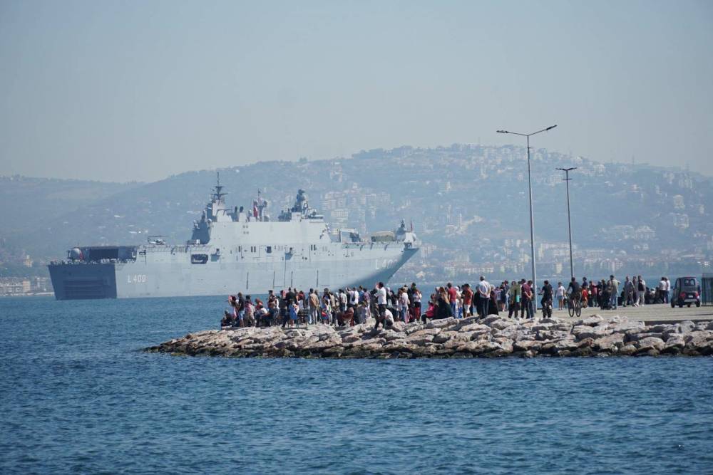 Mavi Vatan&rsquo;ın &ccedil;elik muhafızlarından G&ouml;lc&uuml;k&rsquo;e Teknofest selamı