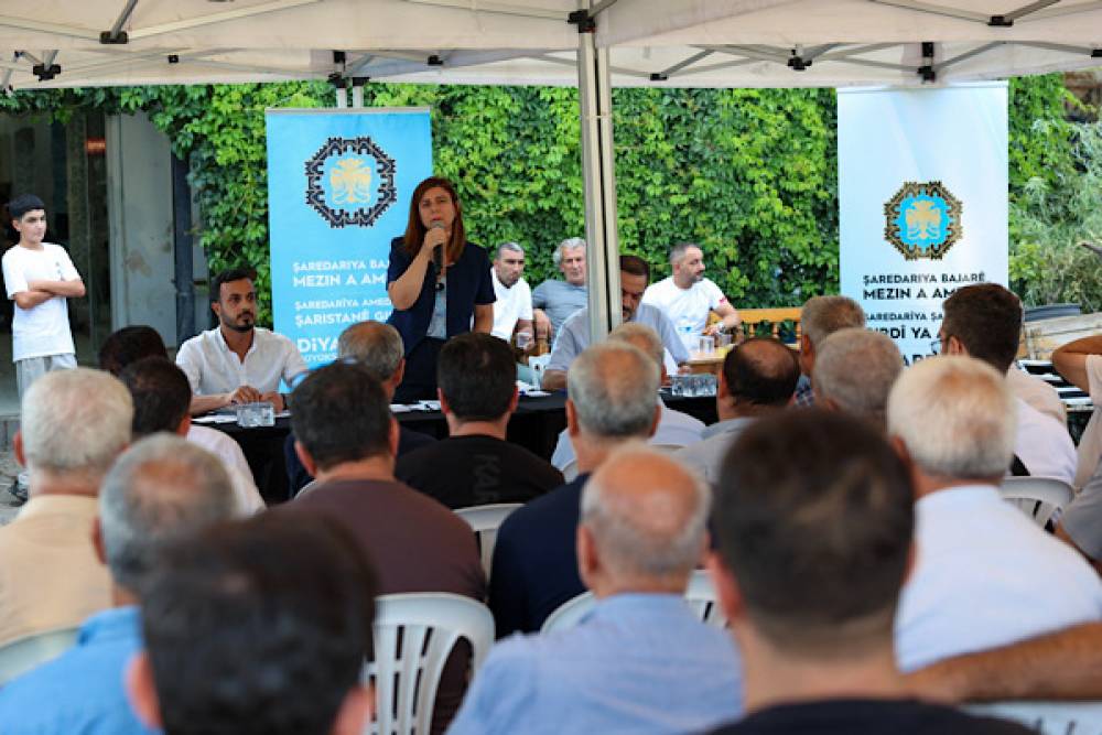 Eşbaşkan Bucak, Eski Hal esnafıyla bir araya geldi