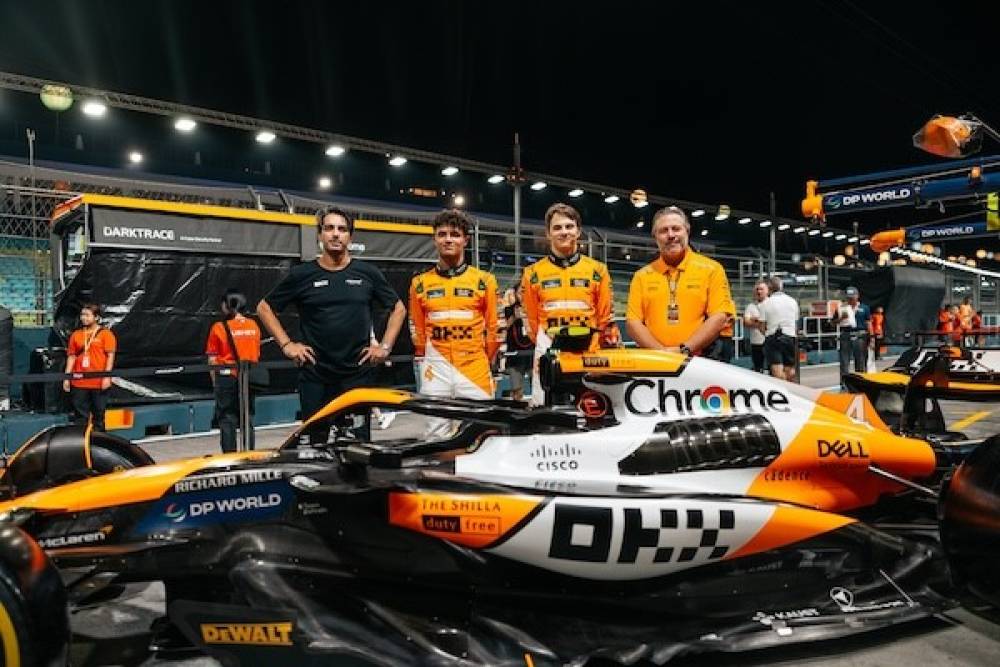 McLaren Racing ve OKX özel tasarım “Efsane Yeniden Doğuyor” kaplamasını tanıttı