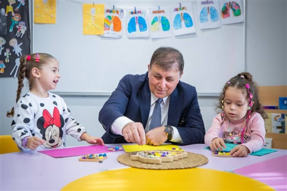 Başkan Tugay’dan yeni anaokulları müjdesi