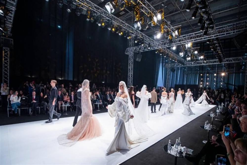 IF Wedding Fashion İzmir-Gelinlik, Damatlık ve Abiye Giyim Fuarı kapılarını açtı