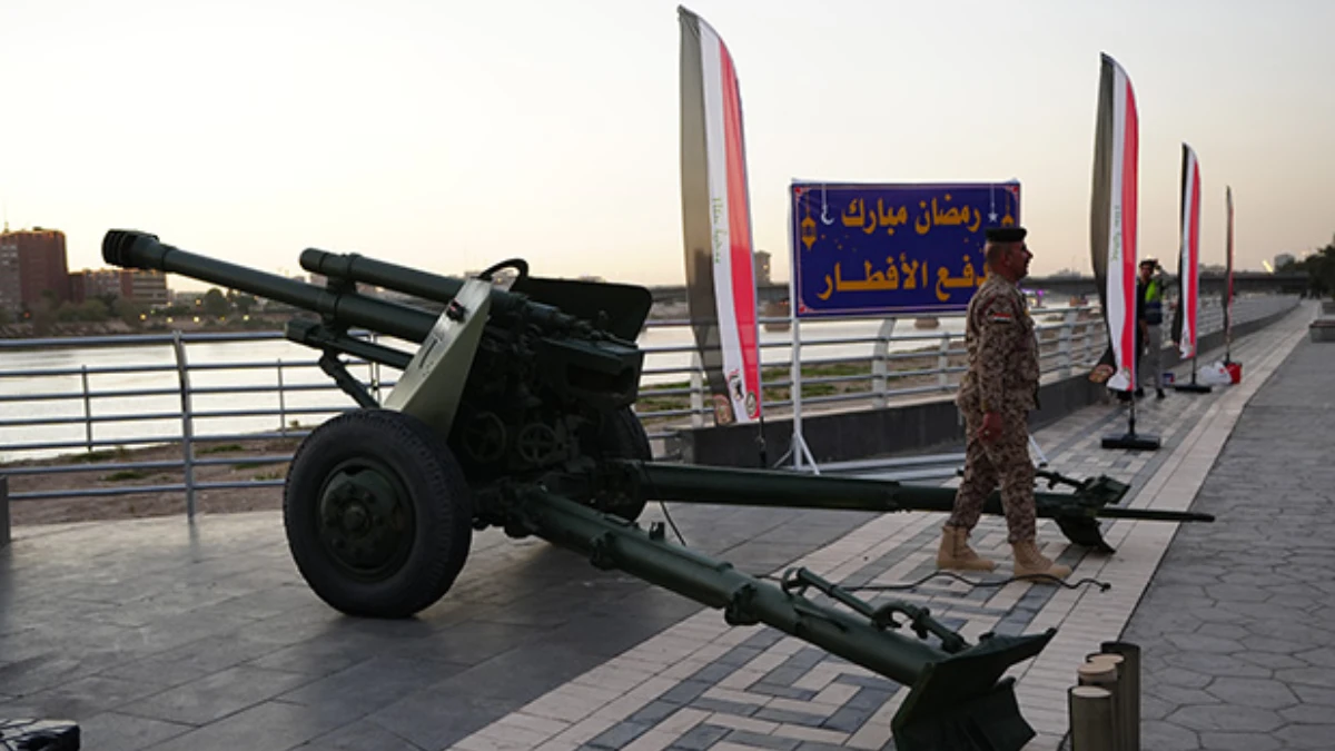 Bağdat'ta Osmanlı mirası iftar topu yeniden ateşlendi