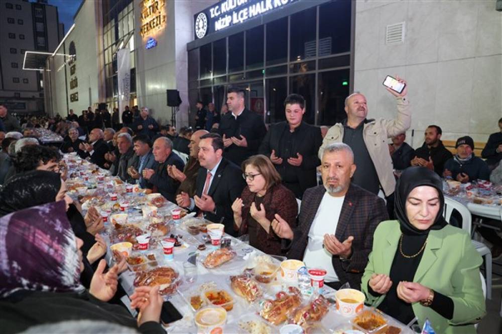 Başkan Şahin, Niziplilerle iftar sofrasında buluştu