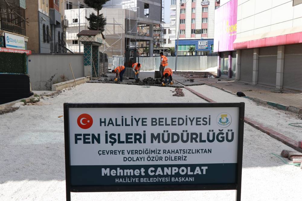 Haliliye Belediyesi, yol çalışmalarını sürdürüyor