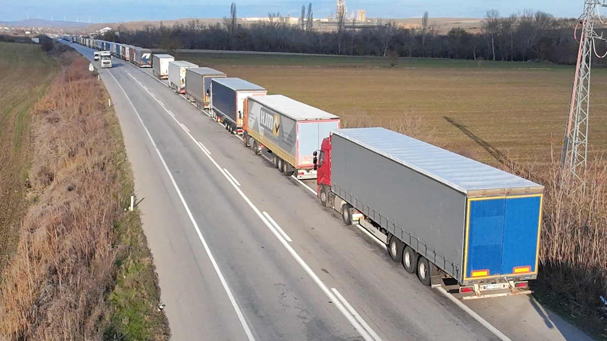 İhracatta ilk &ccedil;eyrek a&ccedil;ıklandı: 14 il 1 milyar doları ge&ccedil;ti