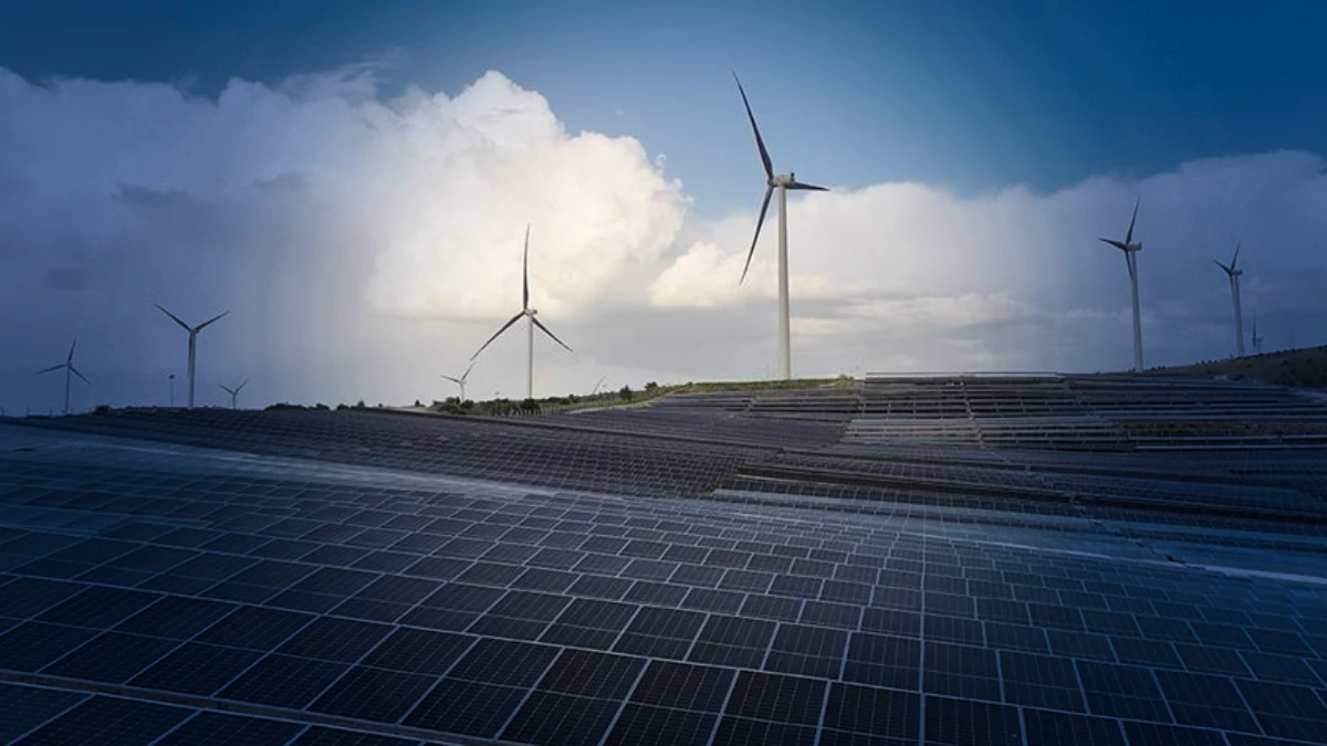 T&uuml;rkiye enerji tarihinde ilk: G&uuml;neş ve r&uuml;zgar &uuml;retimi k&ouml;m&uuml;r&uuml; geride bıraktı