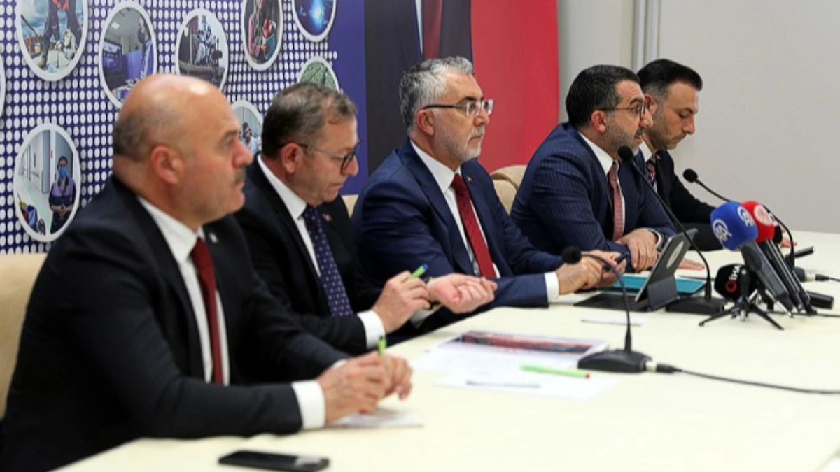 Bakan Işıkhan: İşverenler i&ccedil;in tecil s&uuml;resinin 72 aya &ccedil;ıkarıldı