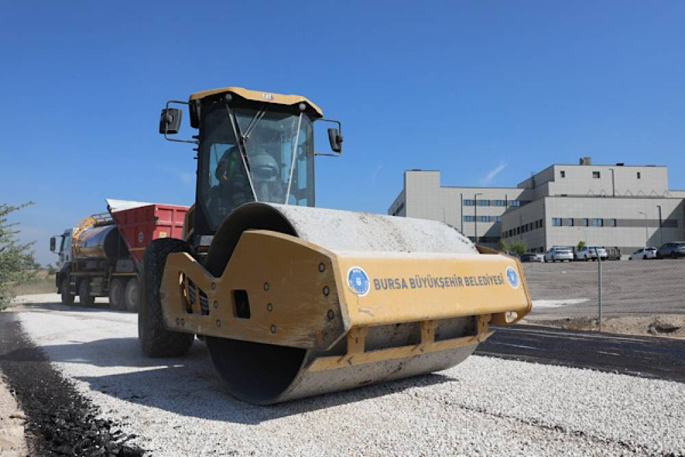 Bursa Şehir Hastanesi'nin i&ccedil; yolları yenileniyor