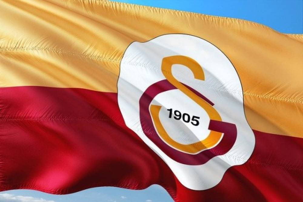 Galatasaray, Aleksei Batrakov transferini a&ccedil;ıkladı
