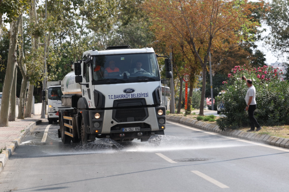 Bakırköy'de temizlik seferberliği başladı