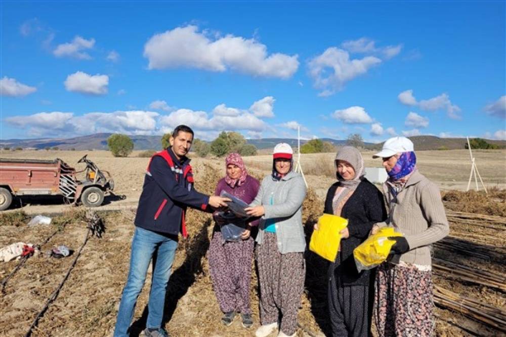 Vali Yiğitbaşı, üreticilerin taleplerini yerine getirdi