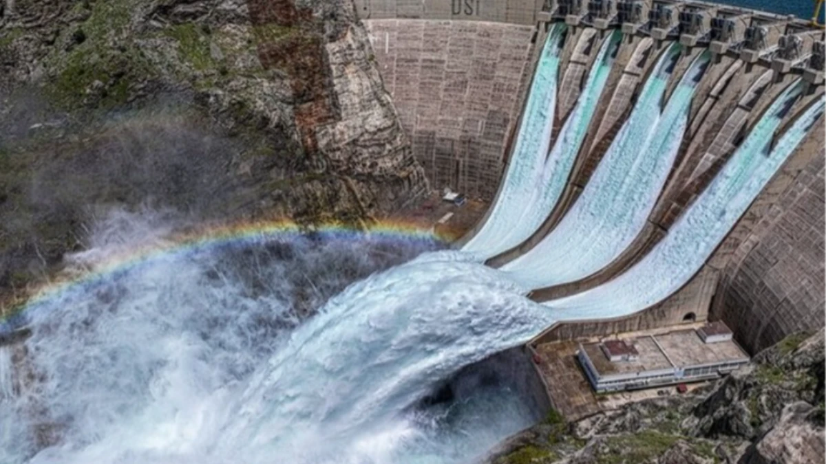 Hidroelektrikte yeni rekor: Mayıs &uuml;retimi 11,71 milyar kilovatsaat oldu