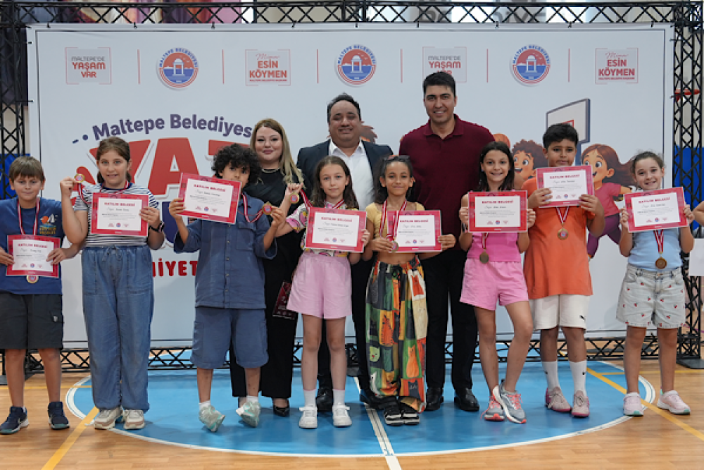 Maltepe Yaz Okulu sertifika t&ouml;reniyle sona erdi