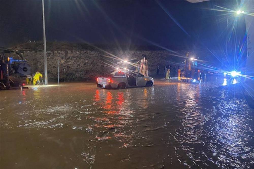 Şanlıurfa’da sağanak yağış hayatı olumsuz etkiledi