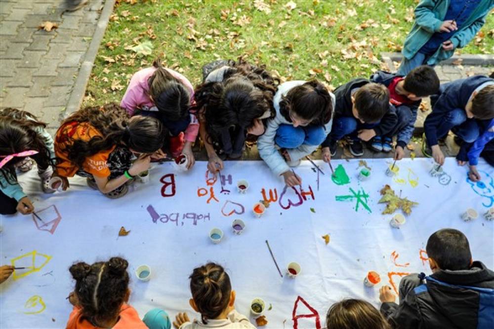 Diyarbakır'da çocuklar için müzik ve resim atölyesi düzenlendi