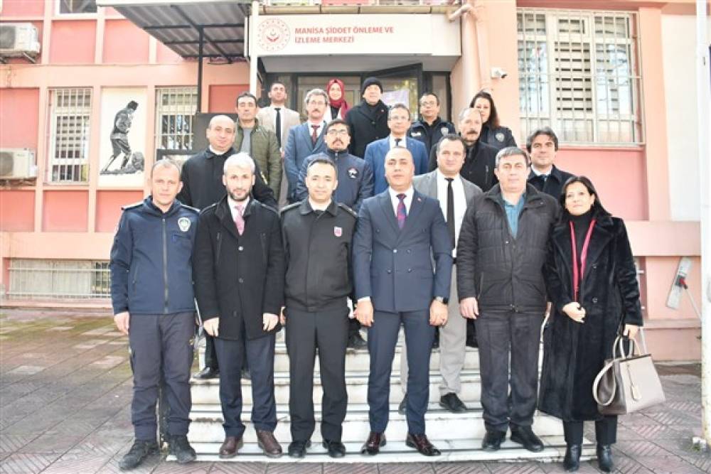 Manisa'da şehit aile ve gazileri için toplantı gerçekleştirildi