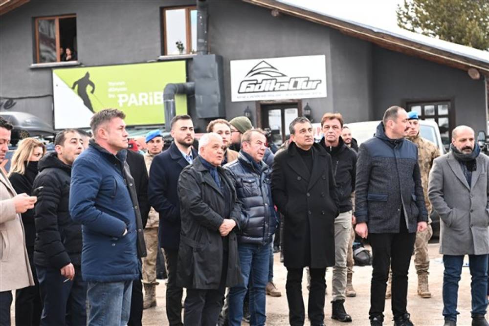 Mamak Belediye Başkanı Şahin, Bolu’da olay yerinde incelemeler yaptı