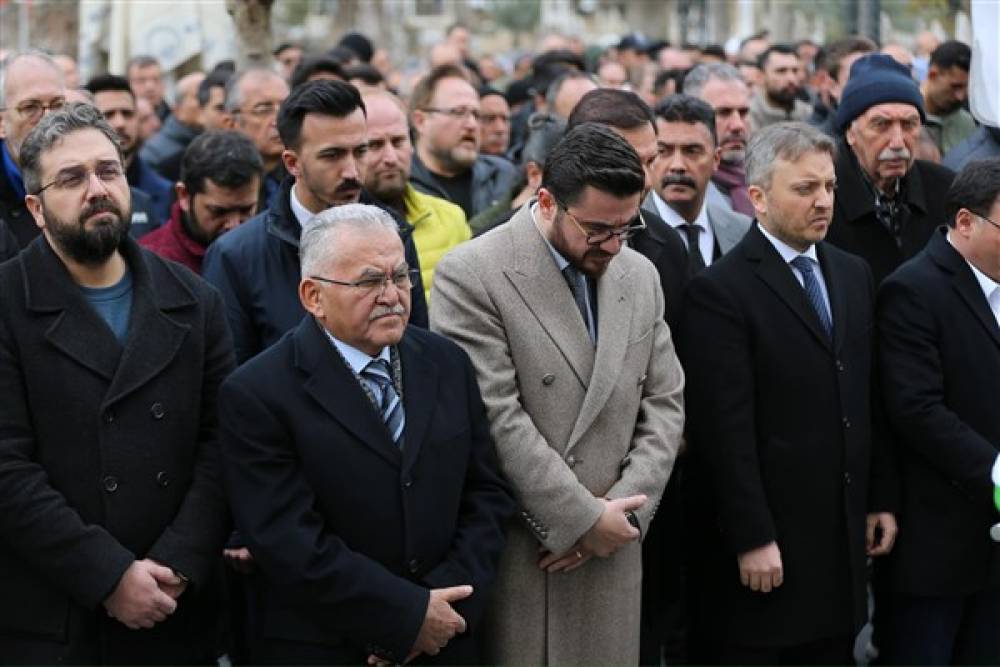 Başkan Büyükkılıç, Kartalkaya'da hayatını kaybeden Uyanık'ın cenaze törenine katıldı