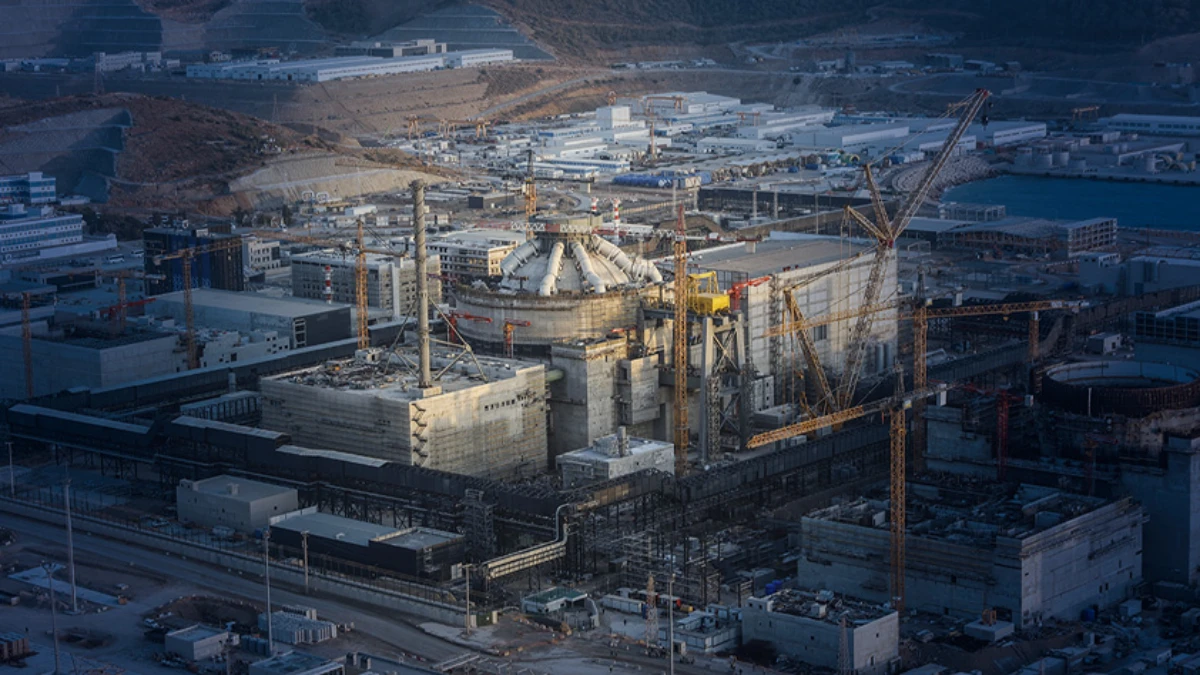 T&uuml;rkiye'nin ilk n&uuml;kleer enerji santralinde tarihi aşama: Akkuyu NGS 1'inci g&uuml;&ccedil; &uuml;nitesinin inşaatı tamamlandı