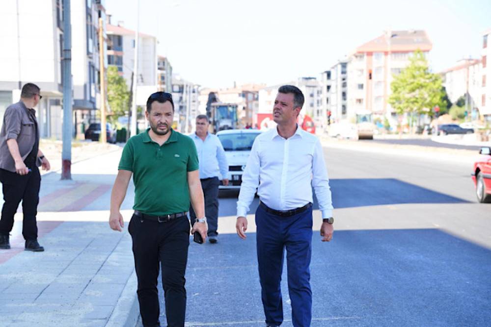 Başkan Sarıkurt, devam eden projeleri yerinde inceledi